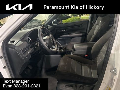 Used 2025 Honda CR-V Sport image 11