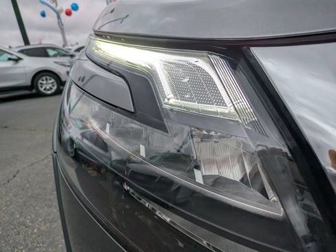 Certified 2025 Nissan Pathfinder SV AWD/4WD image 10