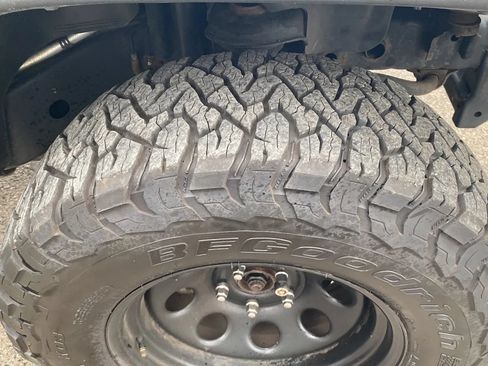 Used 2016 Jeep Wrangler Unlimited Sport w/ Quick Order Package 24S AWD/4WD image 21