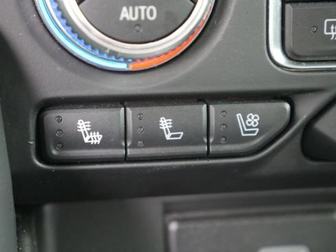 Used 2023 GMC Yukon AT4 w/ LPO, Floor Liner Package AWD/4WD image 3