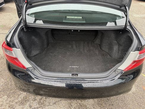 Used 2013 Toyota Camry SE FWD image 14