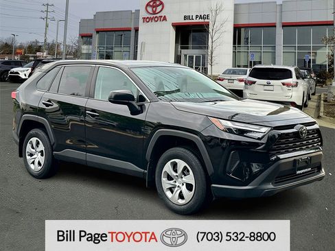 Used 2024 Toyota RAV4 LE AWD/4WD image 1