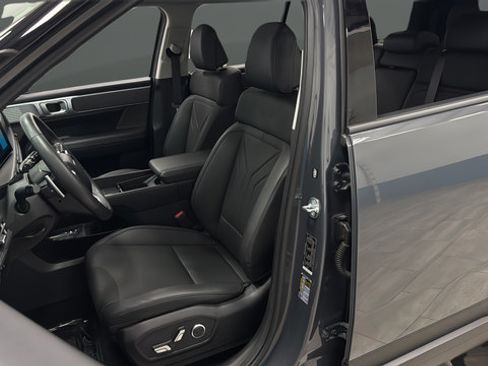 Used 2025 Hyundai Santa Fe XRT w/ Tow & Go Package AWD/4WD image 9