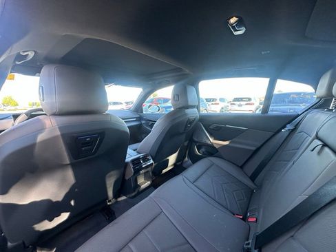 Certified 2025 BMW 530i image 22