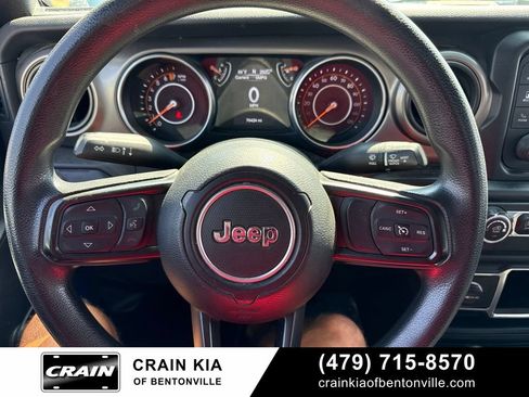 Used 2018 Jeep Wrangler Sport AWD/4WD image 25