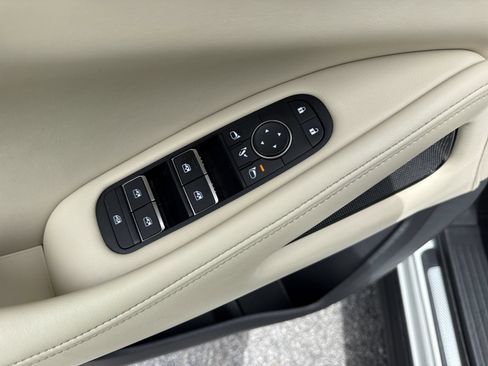 Used 2023 INFINITI QX60 Luxe w/ Cargo Package FWD image 17