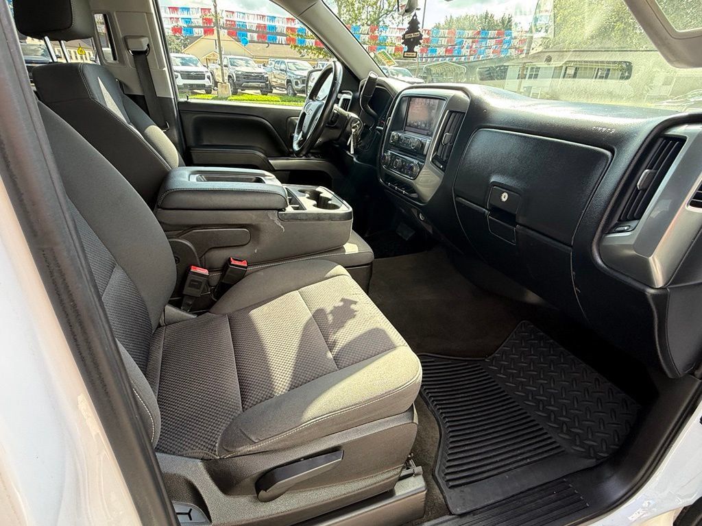 Used 2018 Chevrolet Silverado 1500 LT w/ LT Eassist Package RWD image 25