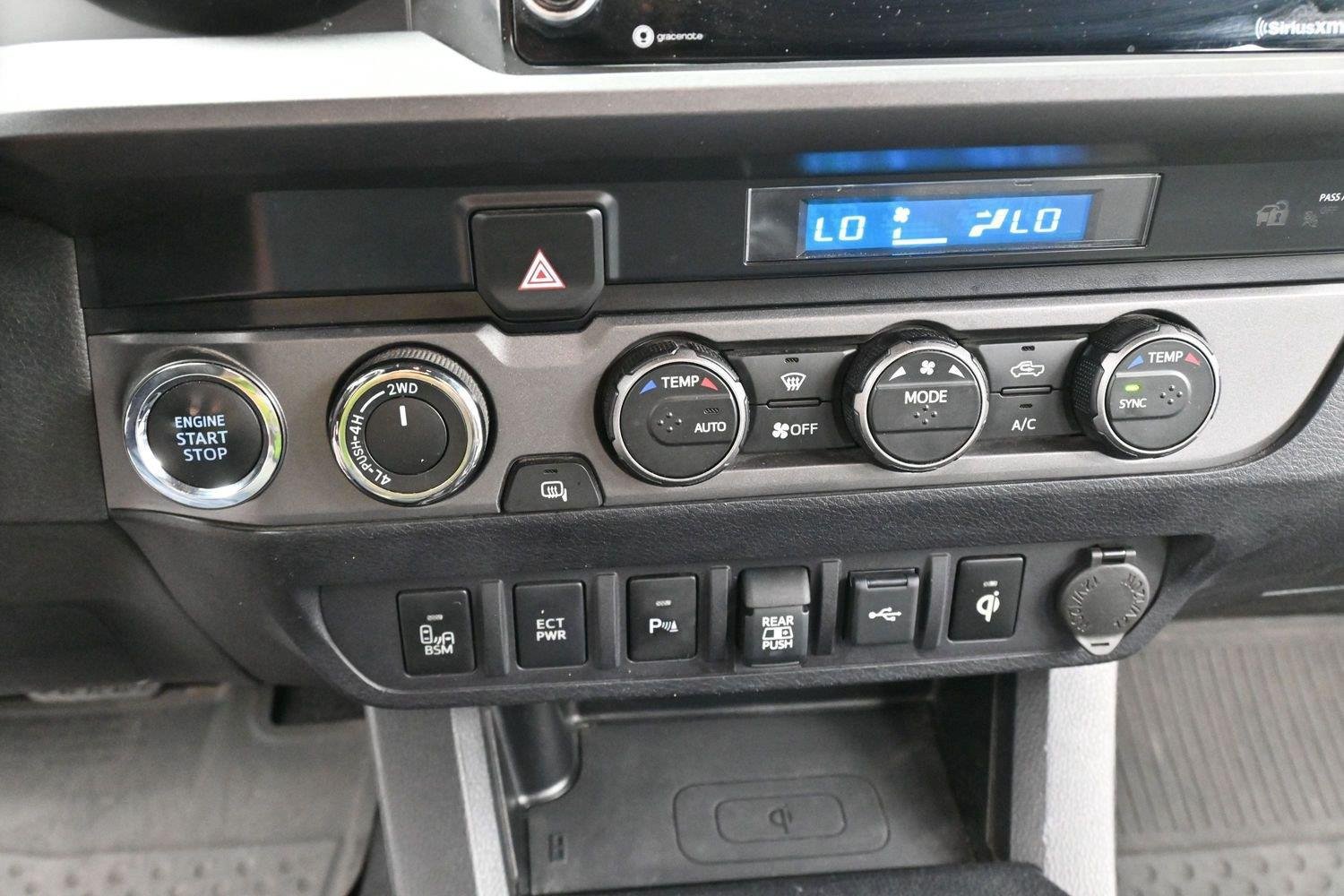 Used 2021 Toyota Tacoma TRD Off-Road w/ Technology Package AWD/4WD image 24