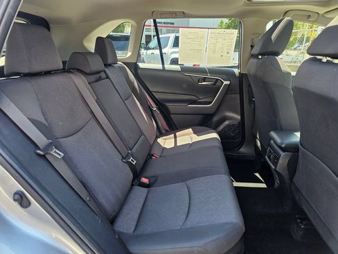 Certified 2022 Toyota RAV4 XLE w/ Convenience Package AWD/4WD image 12