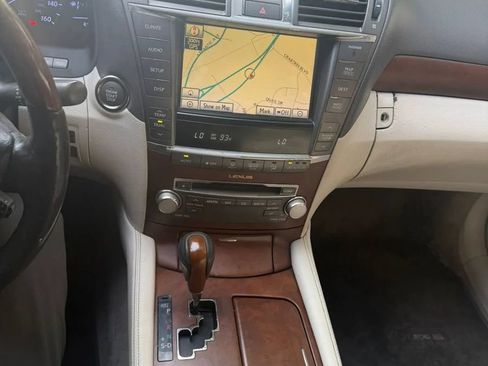 Used 2010 Lexus LS 460 RWD image 6