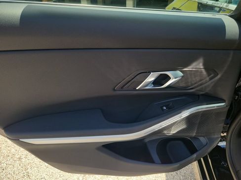 Used 2025 BMW 330i Sedan RWD image 12