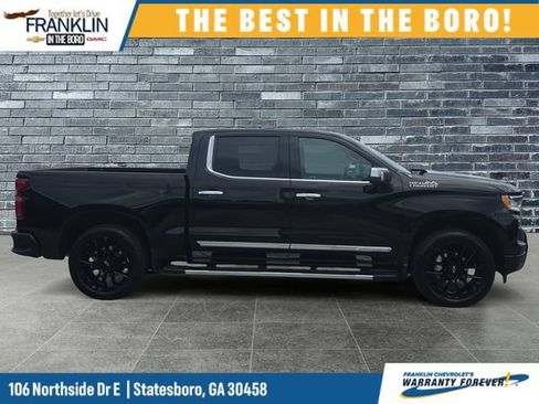 Used 2024 Chevrolet Silverado 1500 High Country w/ High Country Premium Package AWD/4WD image 7