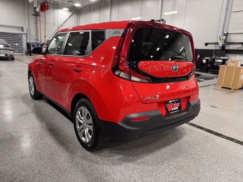 Used 2021 Kia Soul LX image 30