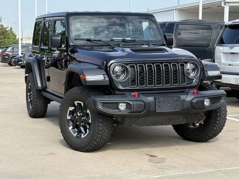 Used 2026 Jeep Wrangler Unlimited Rubicon AWD/4WD image 2
