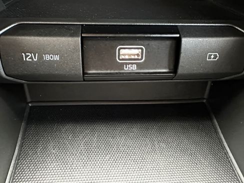 Used 2020 Kia Telluride S FWD image 27