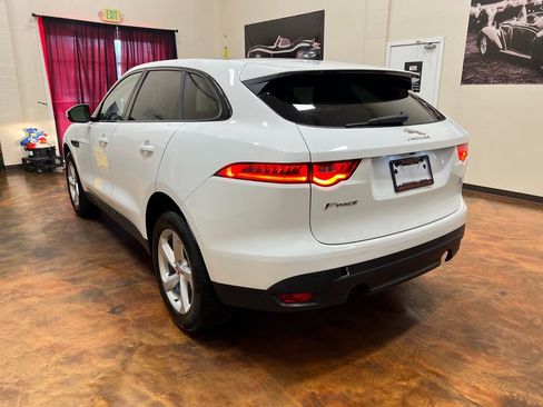 Used 2020 Jaguar F-PACE Premium image 7