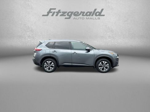 Used 2023 Nissan Rogue SV AWD/4WD image 9