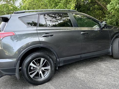 Used 2017 Toyota RAV4 XLE w/ Plus Special Value Package AWD/4WD image 10