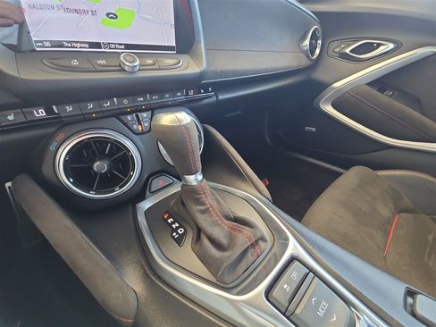Used 2018 Chevrolet Camaro ZL1 image 16