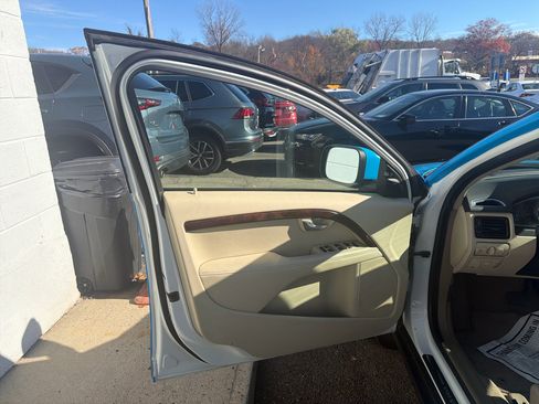 Used 2015 Volvo XC70 3.2 Platinum image 14