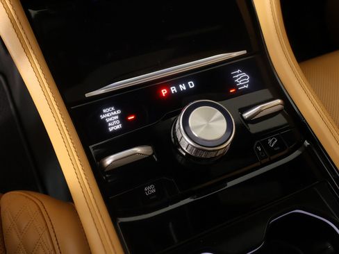Used 2025 Jeep Grand Cherokee L Summit AWD/4WD image 9