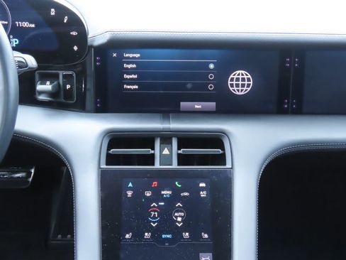 Used 2020 Porsche Taycan Turbo image 8