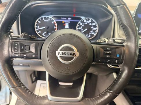 Used 2021 Nissan Rogue SV w/ Premium Package AWD/4WD image 9