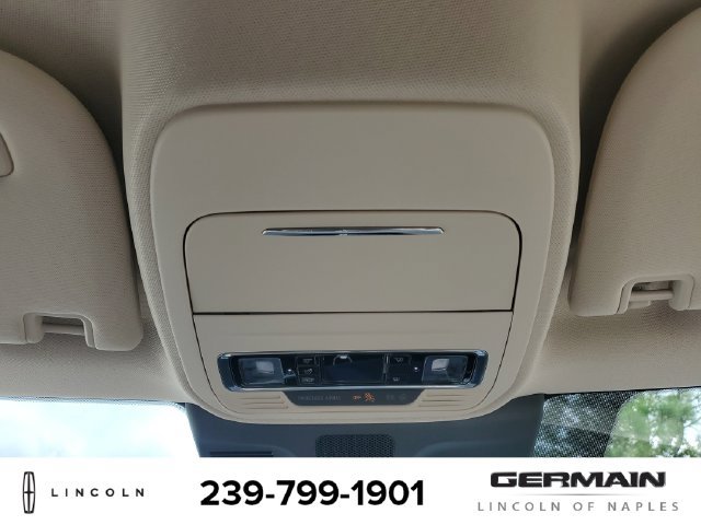 New 2027 Lincoln Navigator Premiere AWD/4WD image 32