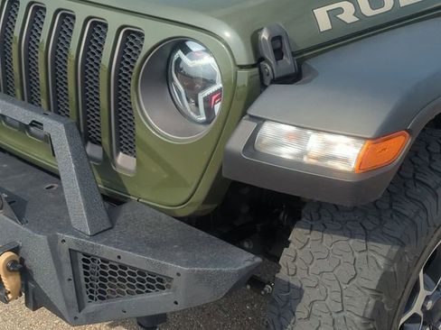 Used 2022 Jeep Wrangler Unlimited Rubicon w/ Cold Weather Group AWD/4WD image 9