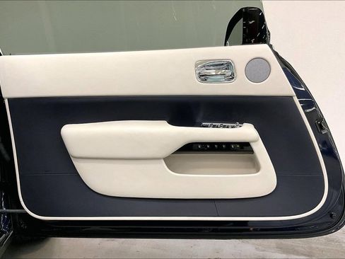 Used 2017 Rolls-Royce Wraith Base image 19