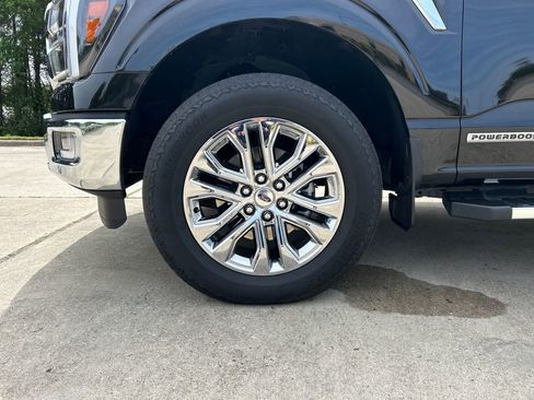 Used 2024 Ford F150 Lariat w/ FX4 Off-Road Package image 28