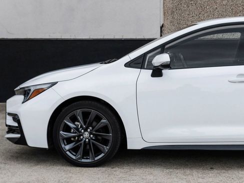 Used 2024 Toyota Corolla SE FWD image 11