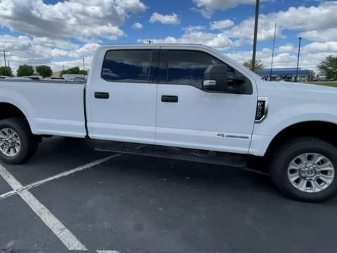Used 2022 Ford F350 XLT w/ XLT Value Package AWD/4WD image 3