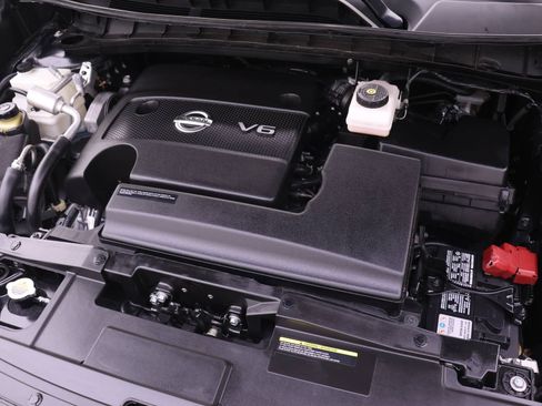 Used 2023 Nissan Murano Platinum w/ Cargo Package image 15