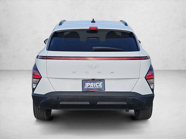 Used 2025 Hyundai Kona SEL FWD image 7