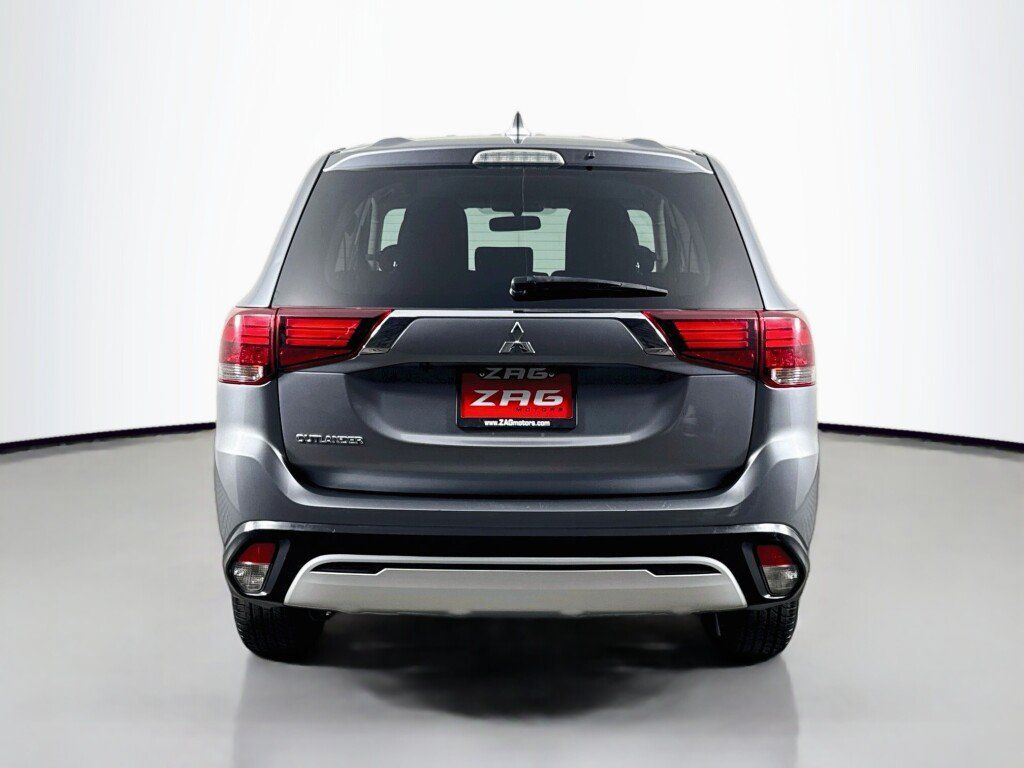 Used 2020 Mitsubishi Outlander ES AWD/4WD image 4
