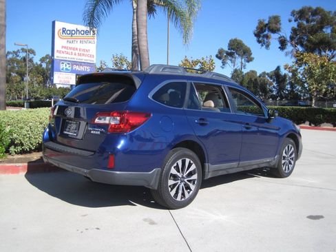 Used 2015 Subaru Outback 2.5i Limited AWD/4WD image 10