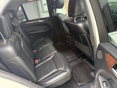 Used 2013 Mercedes-Benz ML 350 ML 350 4MATIC AWD 4dr SUV image 25