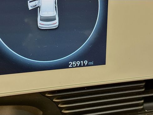 Used 2024 Hyundai Ioniq 5 Limited AWD/4WD image 19