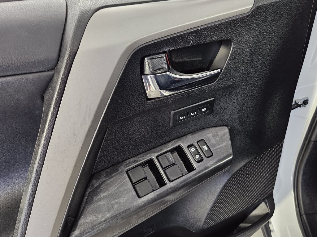 Used 2017 Toyota RAV4 Platinum w/ All Weather Liner Package FWD image 12