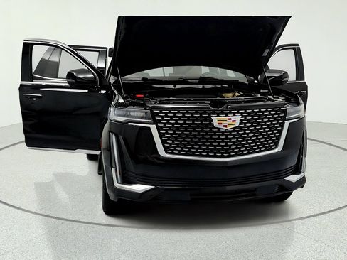 Used 2023 Cadillac Escalade Premium Luxury w/ Performance Package AWD/4WD image 15