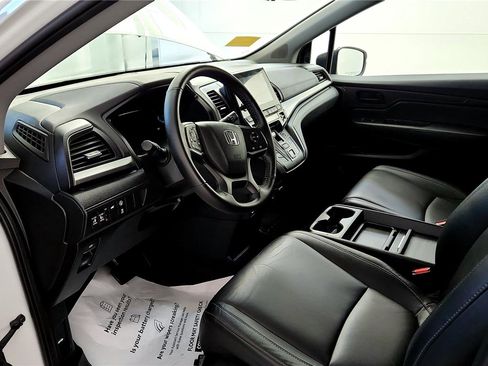 Used 2021 Honda Odyssey EX-L image 16