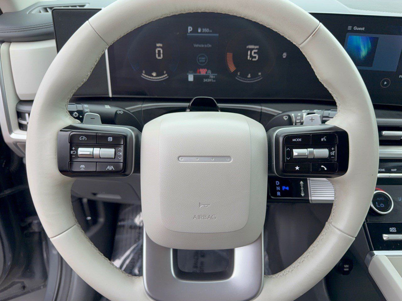Used 2025 Hyundai Santa Fe SEL FWD image 10