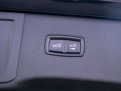 Used 2024 Porsche Cayenne S image 31