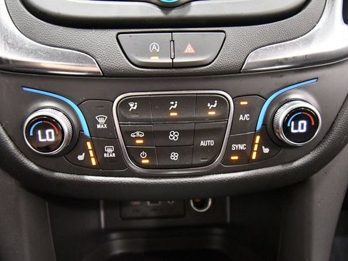 Used 2024 Chevrolet Equinox LT AWD/4WD image 25