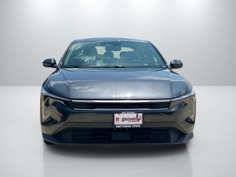 Used 2025 Kia K4 FWD image 2