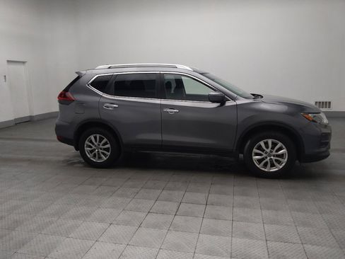 Used 2020 Nissan Rogue SV FWD image 11