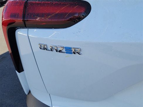 New 2026 Chevrolet Blazer EV LT image 17