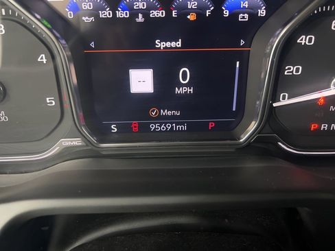 Used 2022 GMC Sierra 2500 Denali image 11