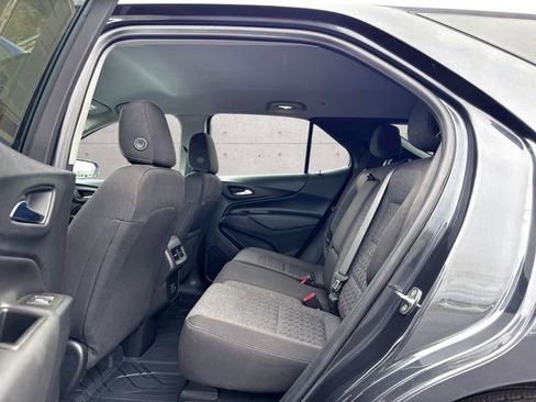 Used 2022 Chevrolet Equinox LT image 9